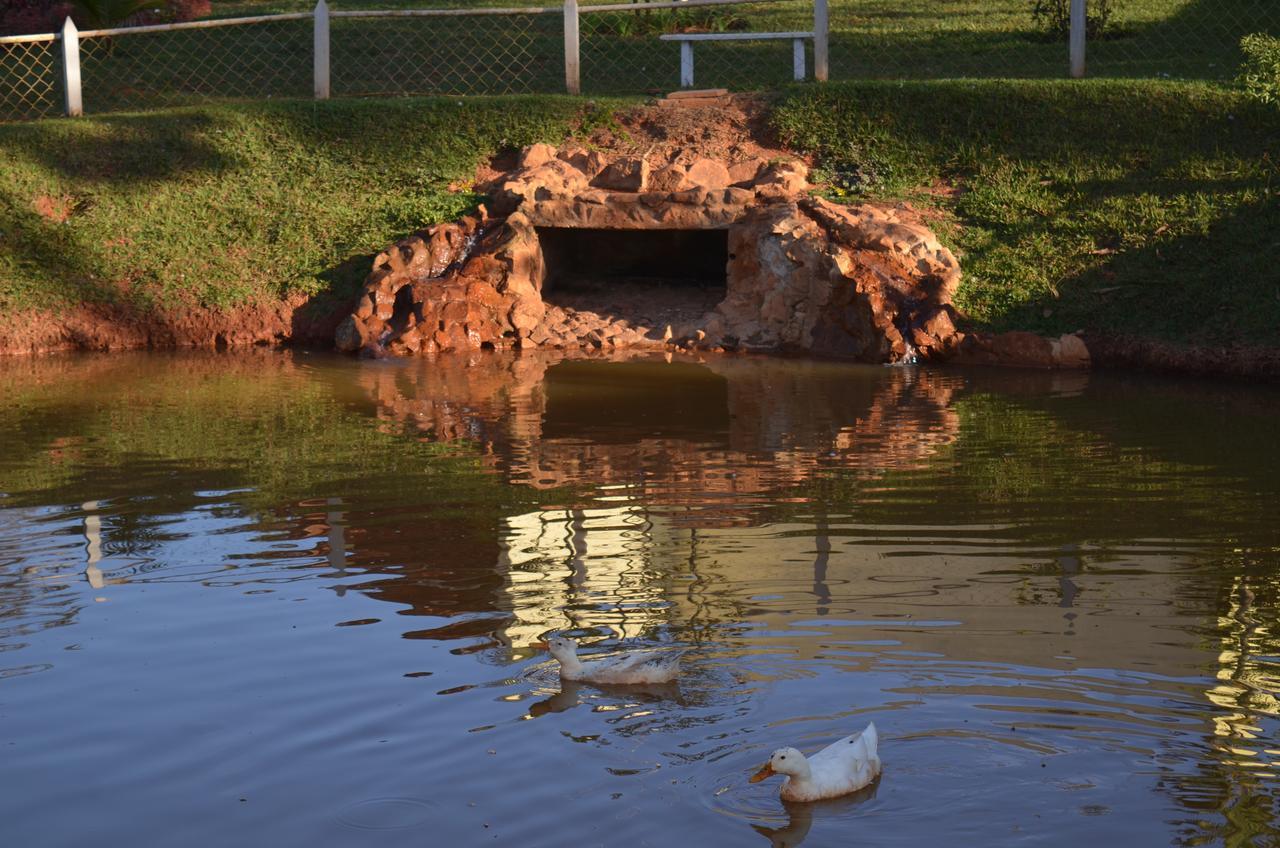 Pousada Coqueiro Verde Minas Gerais Mateus Leme Bagian luar foto